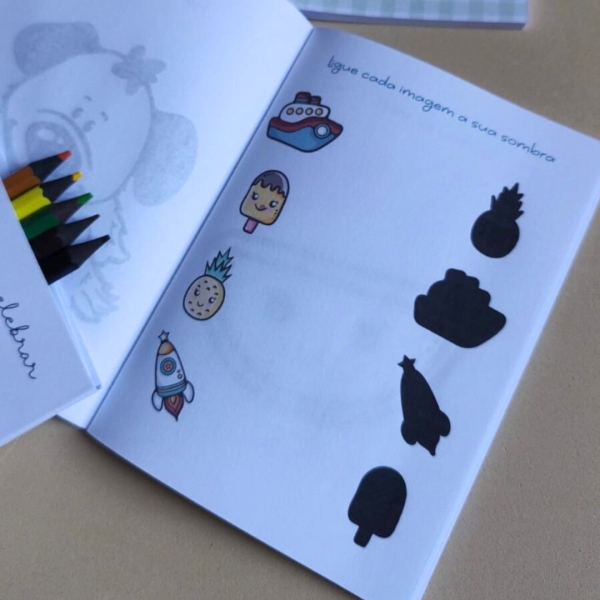 Mini livro de colorir - com mini lápis e atividades - Image 3
